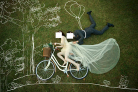 婚纱照 写真 草地 绘画 粉笔