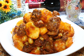 土豆烧排骨