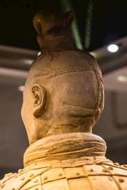 秦兵马俑二号坑遗址跪射俑发髻