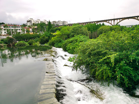 水中石道