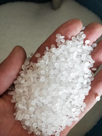 塑料颗粒实拍图