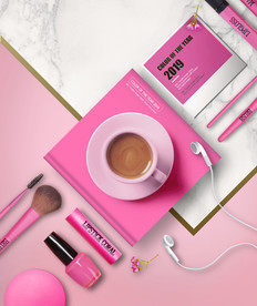 高端简约化妆品合成图片