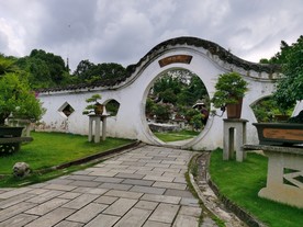 圆形门