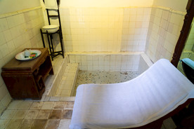 华清池香凝池温泉洗浴中心