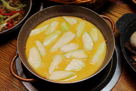 土家手掰柴火豆腐汤