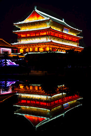 鼓楼夜景鼓楼水中倒影