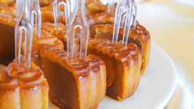 切开的月饼特写