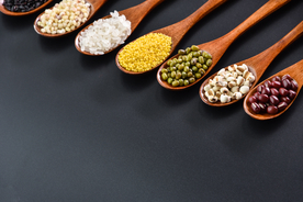 勺子里的五谷杂粮