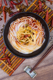 酸辣粉食材美食宣传背景素材