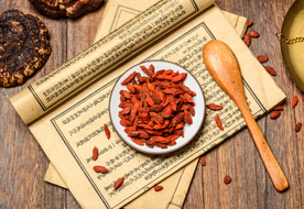 枸杞养生补品背景海报素材