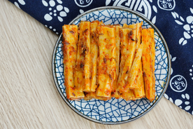 腐竹辣片美食食材背景素材