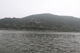 龙门石窟香山寺远眺