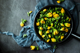 黄花配菜美食背景海报素材