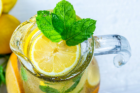 夏日冷饮柠檬薄荷水
