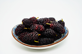 桑葚水果小吃背景海报素材