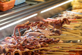 铁板鱿鱼美食食材背景海报素材