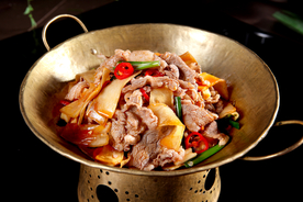 铜锅炒肉食物食材背景海报素材