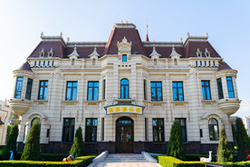 沈抚恒大养生谷棋牌俱乐部