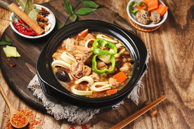 鸡肉烩面食材美食背景海报素材