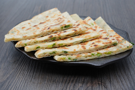 香葱薄饼美食食材背景海报素材