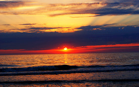 东壁落日 落日余晖 余辉