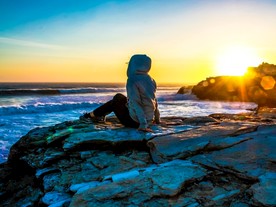 东壁落日 落日余晖 余辉