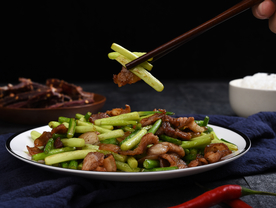 蒜薹炒肉美食食材背景海报素材