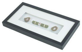 深蓝色木制相框