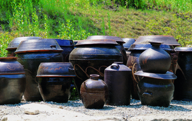 醋坛户外复古坛子背景海报素材