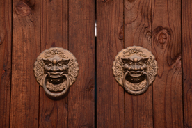 木门门扣复古背景海报素材