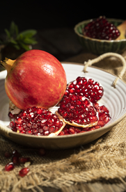 石榴水果果实背景海报素材