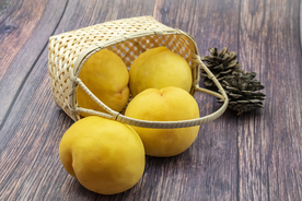 黄桃水果果实背景海报素材