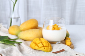 芒果水果果实背景海报素材