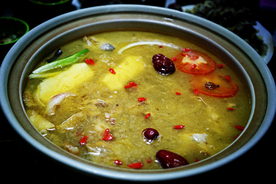 火锅主料土鸡腊猪蹄配枸杞红枣