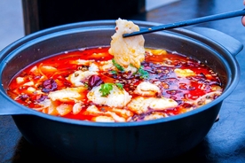 酸汤鱼火锅
