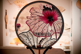 苏绣刺绣传统手工复古背景素材