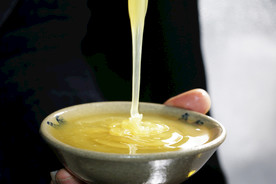 土蜂蜜图片拉丝