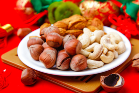 坚果零食休闲背景海报素材