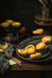 蛋挞零食食材背景海报素材