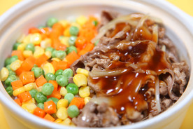 日式洋葱肥牛煲仔饭