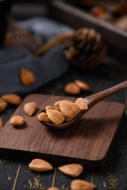 松果零食美食背景海报素材