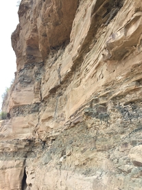 乾坤湾黄河畔的悬崖峭壁黄河栈道