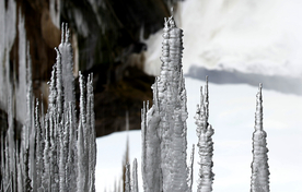 黄河壶口瀑布结冰