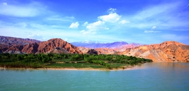 蓝色的天空  黄河