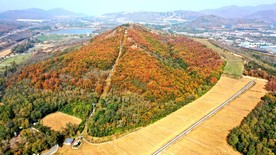 铭湖秋日炮台山