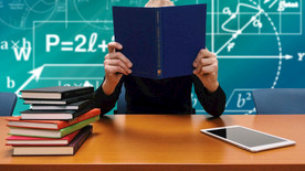 保持 书的插图 学校 研究