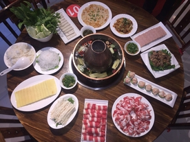 一桌火锅