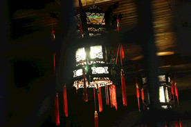 古建筑里的灯笼