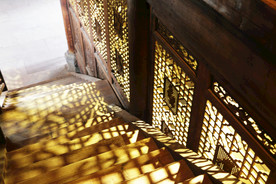 古代房子灯光拍摄