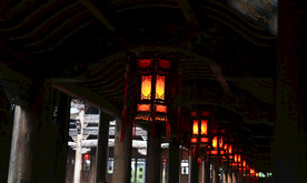 古建筑里的灯笼